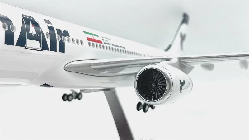 ماکت هواپیما ایران ایر ایرباس 330 Airplane Model Iran Air Airbus A330