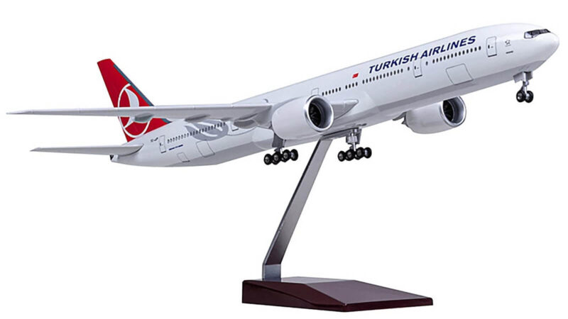 ماکت هواپیما ترکیش ایرلاینز بویینگ 777 Turkish Airlines Boeing 777 Airplane Model