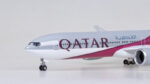 ماکت هواپیما قطر ایرویز بویینگ 777 Qatar Airways Boeing 777 Airplane Model